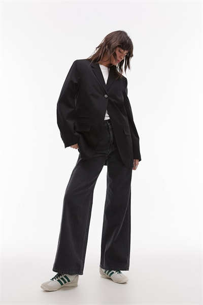 Однобортный блейзер черного цвета - BLACK артикул 139877031