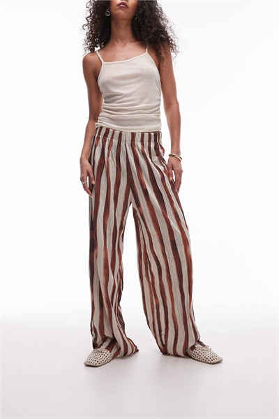 Брюки с широкими брючинами и гофрированной полоской артикул 143316390