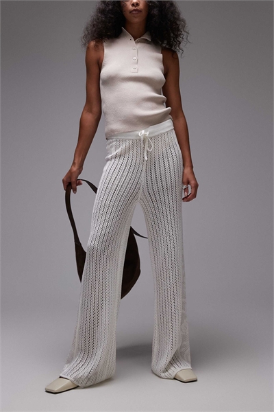 Трикотажные брюки с вышитой вставкой артикул 140143069