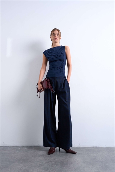 Брюки с высокой талией и складками, сшитые на заказ артикул 151449324