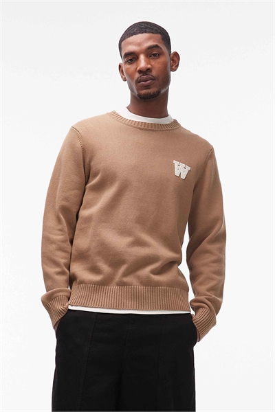 Свитер из овечьей шерсти артикул 155116721