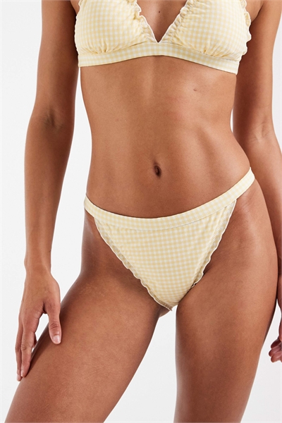 Бразильские бикини-слипы с сборками артикул 155314240