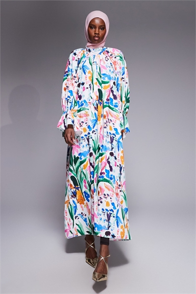 Макси-платье с высоким воротником, манжетами и цветочным принтом артикул 155319311