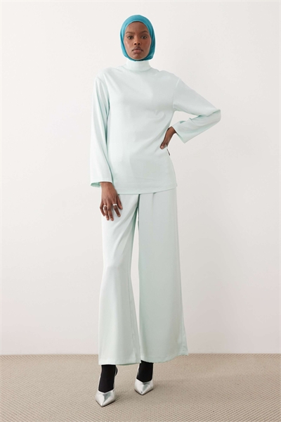 Комплект с брюками широкого кроя артикул 155319307