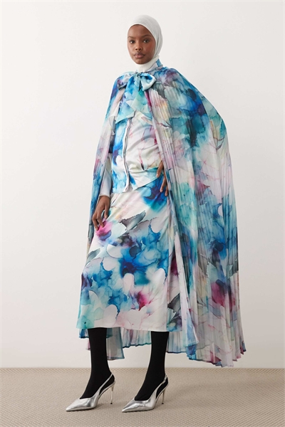 Комплект из атласной макси-накидки с принтом в стиле акварели артикул 155319254