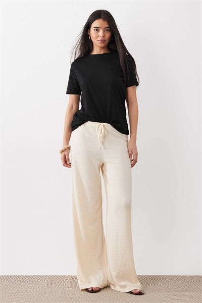 Брюки-кюлоты с широкими штанинами и текстурным принтом артикул 156036306