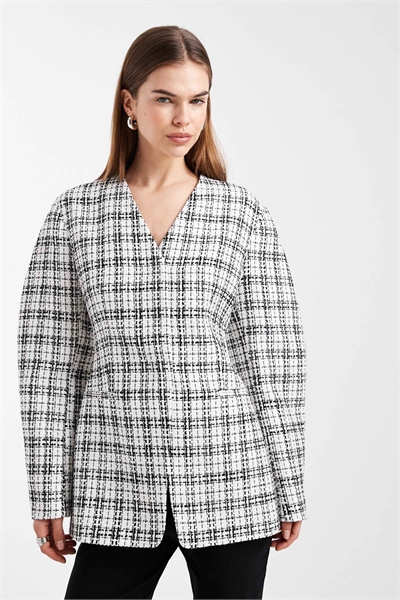 Блейзер с затянутой талией артикул 155641873