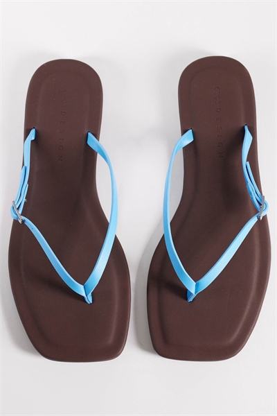 Сандалии Fitz на тонких ремешках артикул 153667151