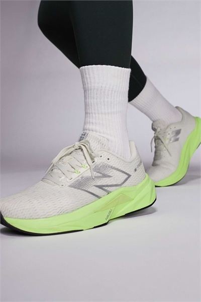 Кроссовки Fuelcell Propel для бега артикул 150234642