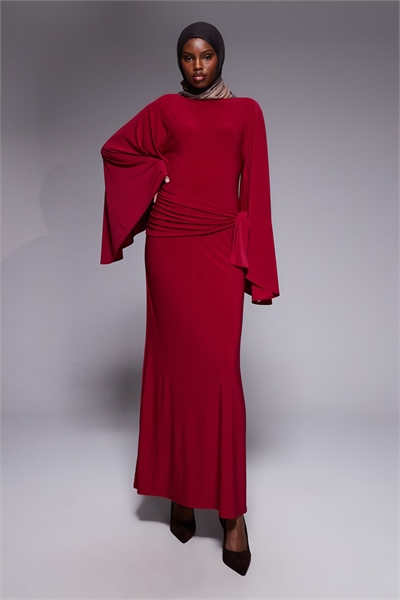 Макси-платье с завышенной талией и рукавами-крыльями цвета фуксии артикул 155445626