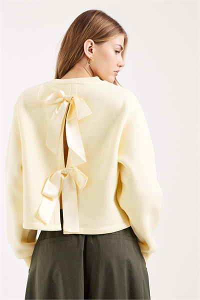 Толстовка с бантиком на спине артикул 155649227