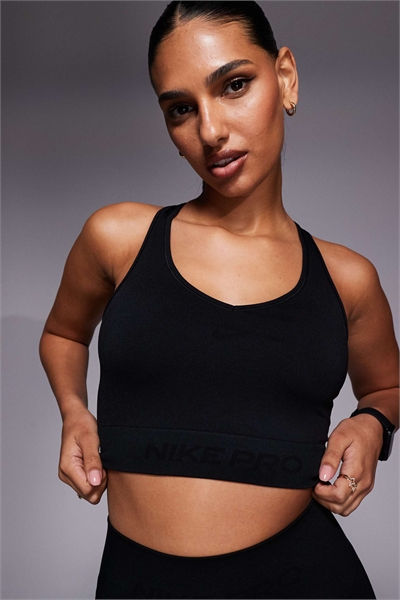 Бесшовная майка Nike Pro Training Dri-FIT артикул 150000165