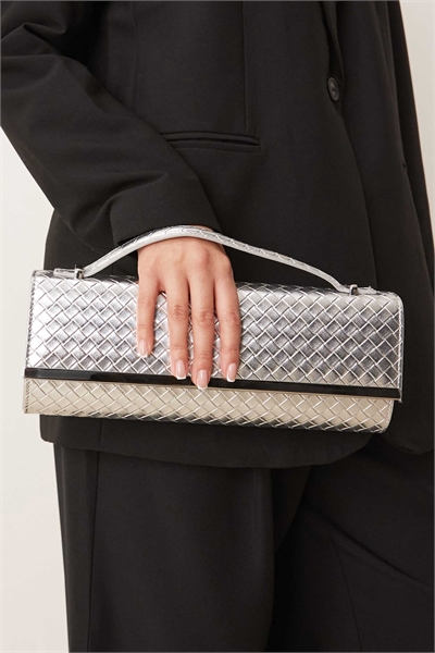 Сумочка-клатч с тканевым элементом удлиненной формы артикул 153115880