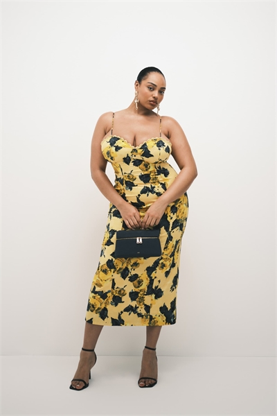 ASOS DESIGN Curve хлопковое сатиновое макси-платье-сарафан с декором на груди и желтым принтом артикул 154216073