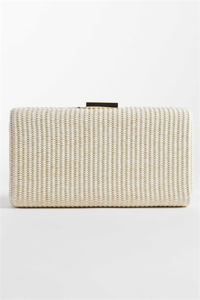 Сумочка из жесткой соломы артикул 153910181