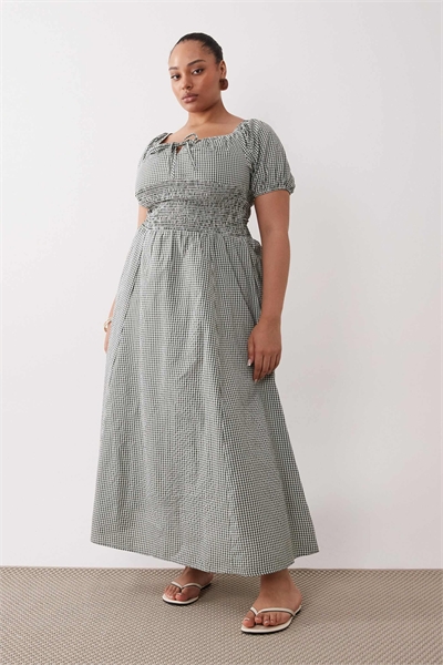 Макси-платье для пляжа с рукавами-буфами и завязкой спереди, оливкового цвета в клетку артикул 152383810