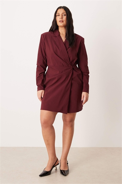 ASOS DESIGN Curve мини-платье-блейзер с затянутой талией глубокого бордового цвета артикул 154138616