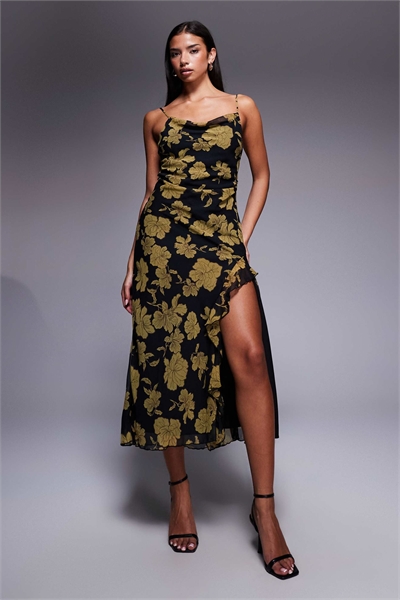 Цветочное платье-миди с капюшоном черного цвета артикул 151092281