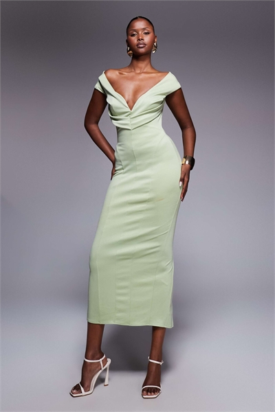 Скульптурное платье-карандаш длиной до колен в стиле Бардо в салатовом цвете артикул 149049617