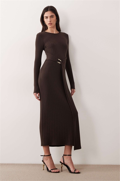 Платье-миди с длинными рукавами и ребристой отделкой, с металлическими застежками, шоколадного цвета артикул 154607506