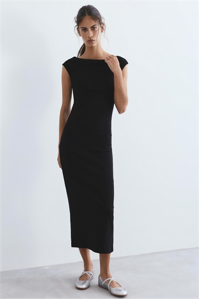 Миди-платье черного цвета артикул 156128145