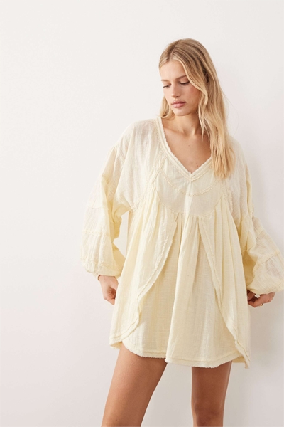 Мини-платье с V-образным вырезом и вымытым эффектом цвета лимон артикул 151701858
