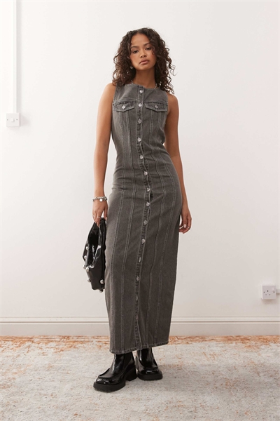 Макси-платье с панелями и застежкой на пуговицах артикул 150554615