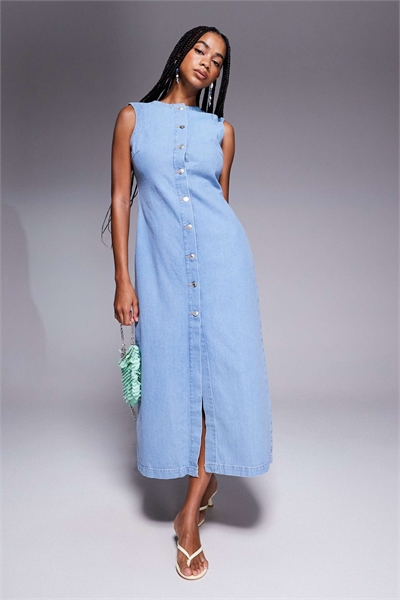 Джинсовое макси-платье с круглым вырезом и застежкой на пуговицах спереди артикул 148195597