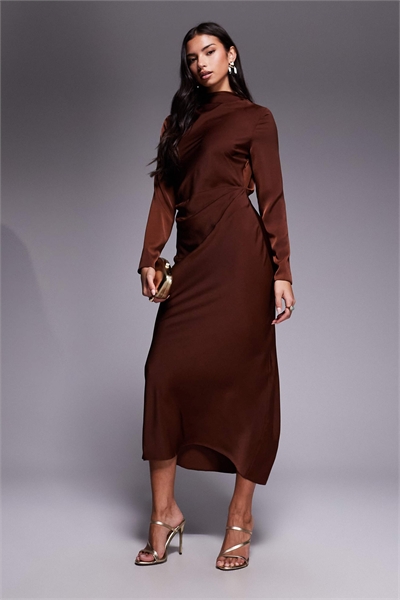 Платье-миди с длинными рукавами, высоким воротником и плиссированным лифом артикул 152429772