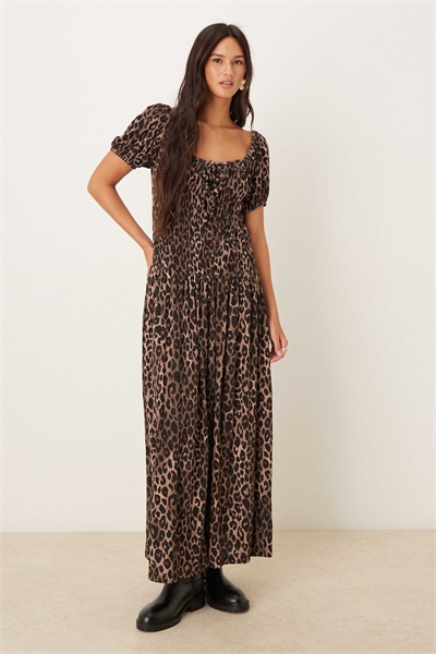 Платье-миди в стиле «домохозяйка» с гофрированной талией и рукавами-буфетками артикул 141303637