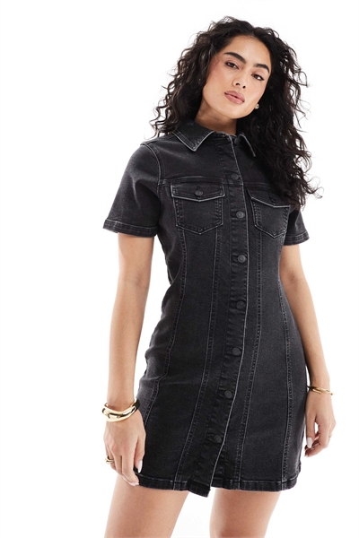Джинсовое мини-платье-рубашка черного цвета артикул 139987484