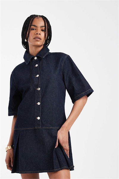 Мини-платье с заниженной талией артикул 154847583