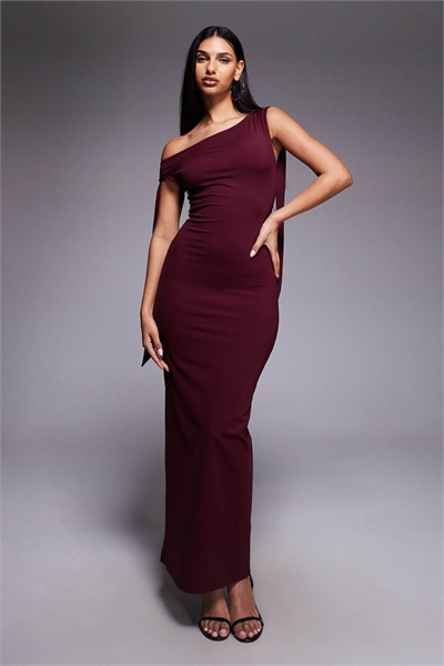 Эксклюзивное облегающее макси-платье с асимметричным вырезом на плече и завязками в бордовом цвете артикул 153492484