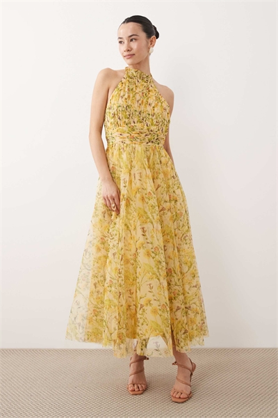 Платье средней длины с высоким воротником из тюля артикул 154401420