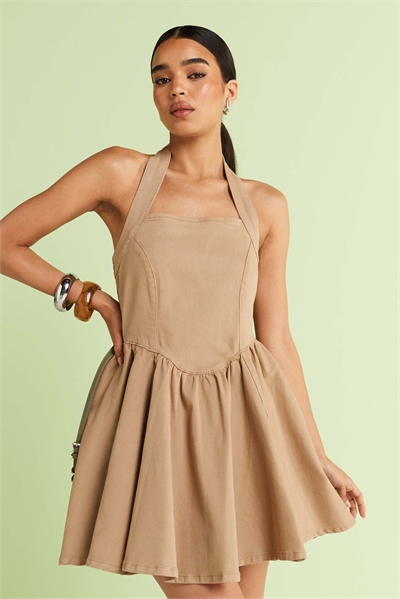 Мини-платье из денима с завязками на шее артикул 142682194