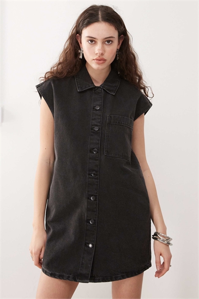 Джинсовое мини-платье без рукавов артикул 139175100