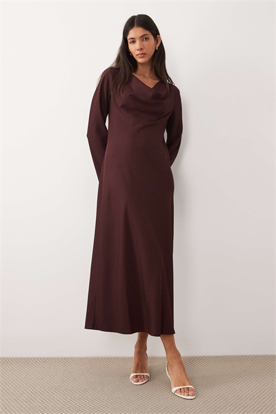 Макси-платье с драпированным вырезом и длинными рукавами артикул 155706868