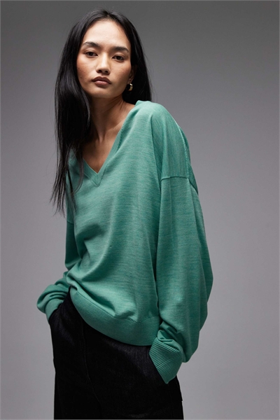 Свитер с V-образным вырезом из ткани с высоким содержанием шерсти артикул 154340401