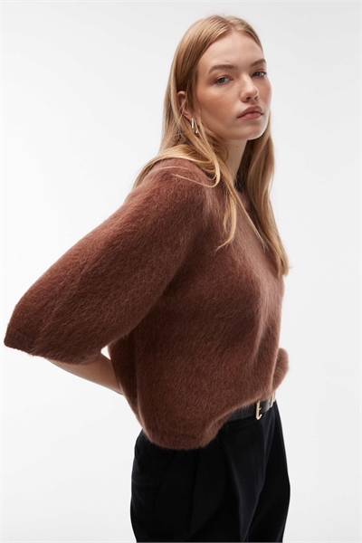 Свитер свободного кроя с короткими рукавами из смеси мохера и шерсти артикул 153891715