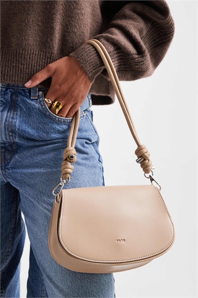 Мини-сумка на седло артикул 149107049