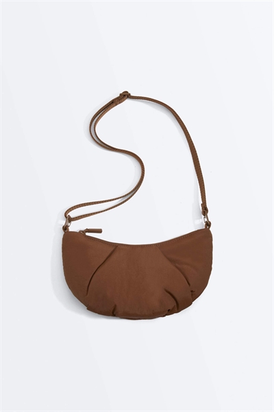 Мини-сумка через плечо с стеганым узором артикул 154301020