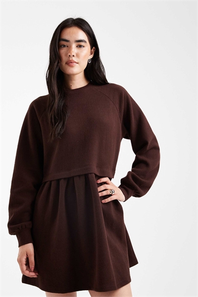 Сверхмягкое платье-сарафан из шерсти шоколадного цвета артикул 147828315