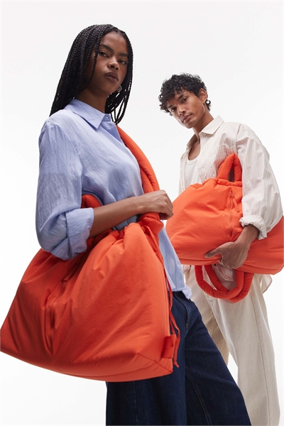 Большая мягкая нейлоновая сумка через плечо универсального дизайна артикул 148029816