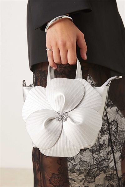 Набор с цветочными мотивами артикул 151092052