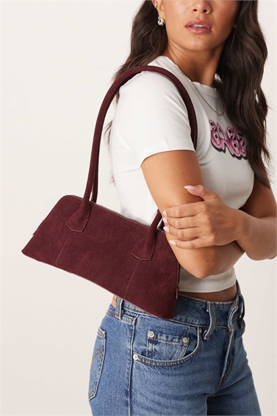 Сумка-боулер из искусственной замши с изогнутым дном артикул 150083711