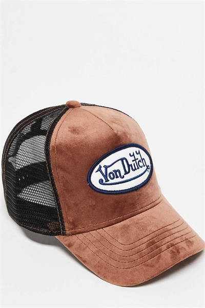 Бархатная бейсболка артикул 149627909