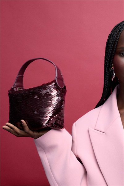 Клатч с пайетками артикул 150041539