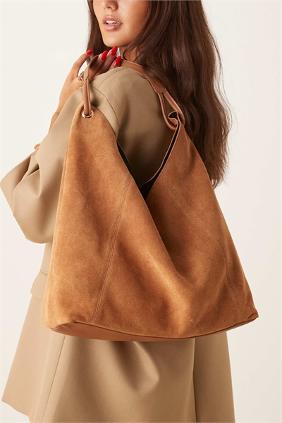 Сумка-тоут из замши с ручкой с петлей артикул 146849083