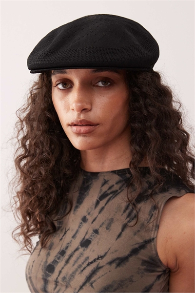 Кепка с козырьком с логотипом артикул 142428642