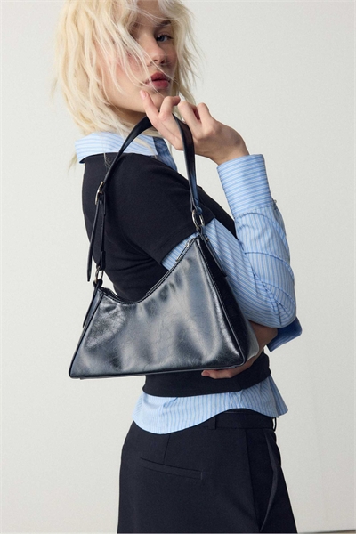 Нестандартная мини-сумка через плечо артикул 155721662